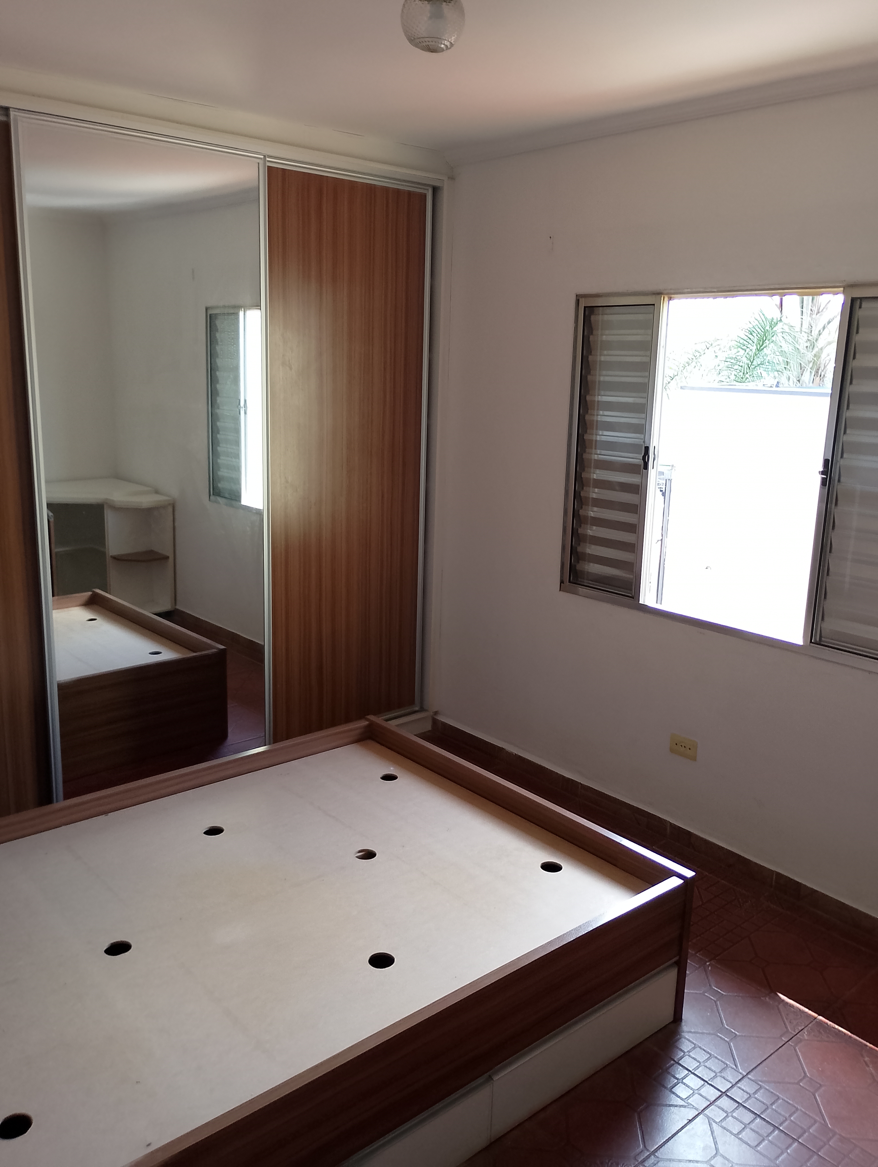 Imagem Sobrado com 2 Quartos à Venda ou Locação, 100 m²em Vila Vitória - Mogi das Cruzes Imagem Sobrado com 2 Quartos à Venda ou Locação, 100 m²em Vila Vitória - Mogi das Cruzes
