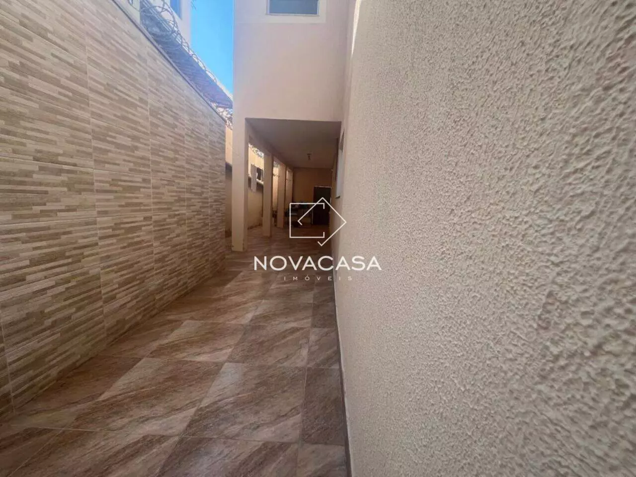 Imagem Casa com 4 Quartos à Venda, 380 m² em Santa Mônica - Belo Horizonte Imagem Casa com 4 Quartos à Venda, 380 m² em Santa Mônica - Belo Horizonte
