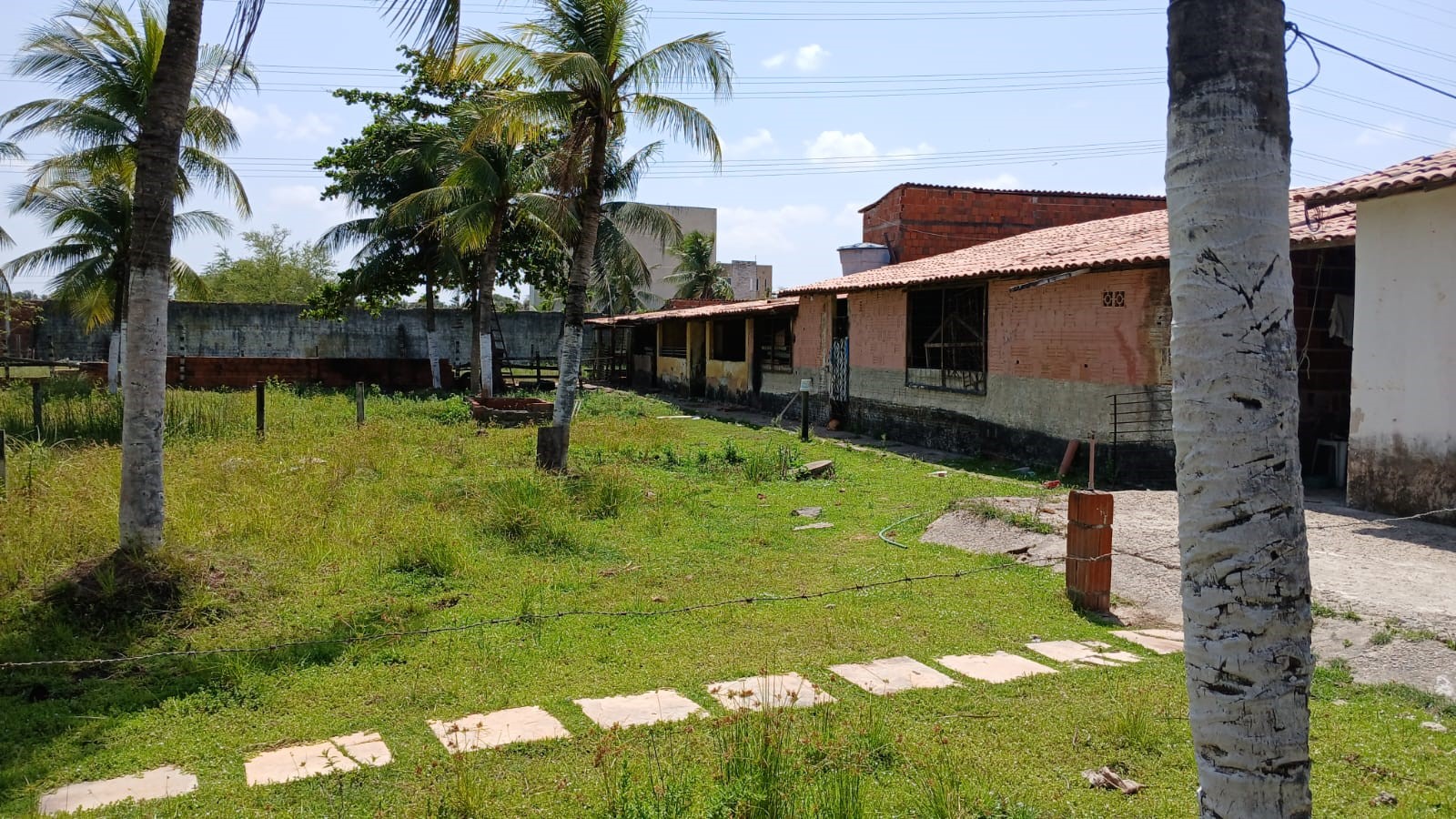Imagem Casa com 3 Quartos à Venda, 1.000 m² em Siqueira - Maracanaú Imagem Casa com 3 Quartos à Venda, 1.000 m² em Siqueira - Maracanaú