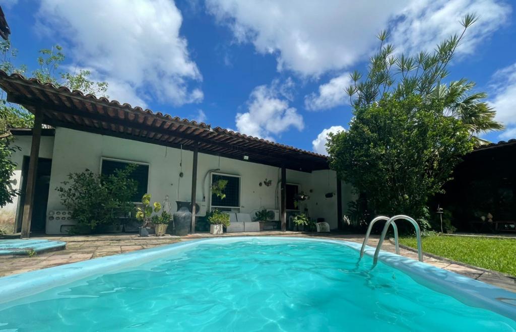 Imagem Casa com 4 Quartos à Venda, 260 m²em Monteiro - Recife Imagem Casa com 4 Quartos à Venda, 260 m²em Monteiro - Recife