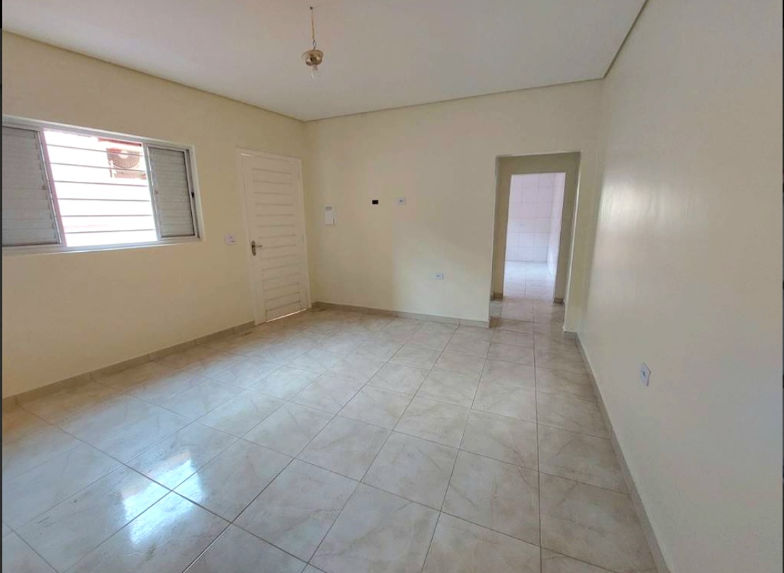 Imagem Casa com 2 Quartos à Venda, 100 m²em Caiçara - Praia Grande Imagem Casa com 2 Quartos à Venda, 100 m²em Caiçara - Praia Grande