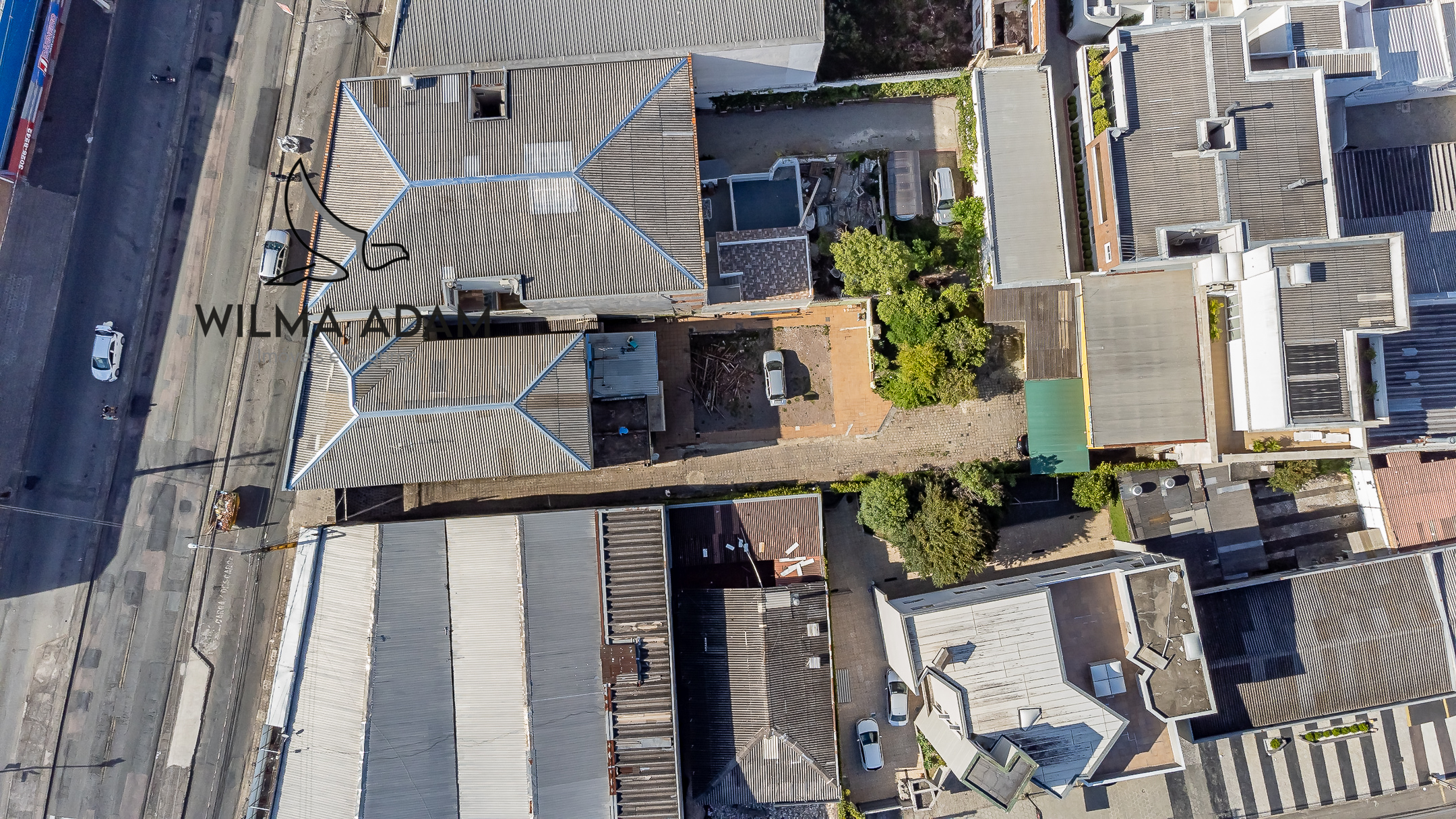Imagem Terreno à Venda, 1.050 m²em Novo Mundo - Curitiba
