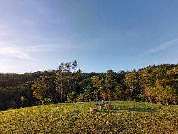 Imagem Chácara com 8 Quartos à Venda,  em Jardim Santa Vitória (Canguera) - São Roque