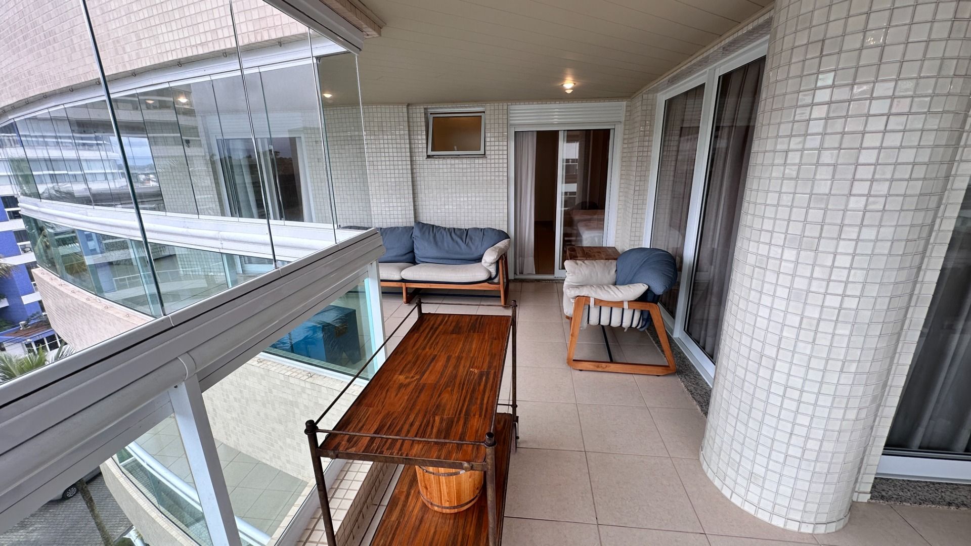 Imagem Apartamento com 4 Quartos à Venda, 186 m²em Riviera - Bertioga
