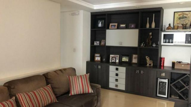 Imagem Apartamento com 4 Quartos à Venda, 212 m² em Jardim Do Lago - Londrina