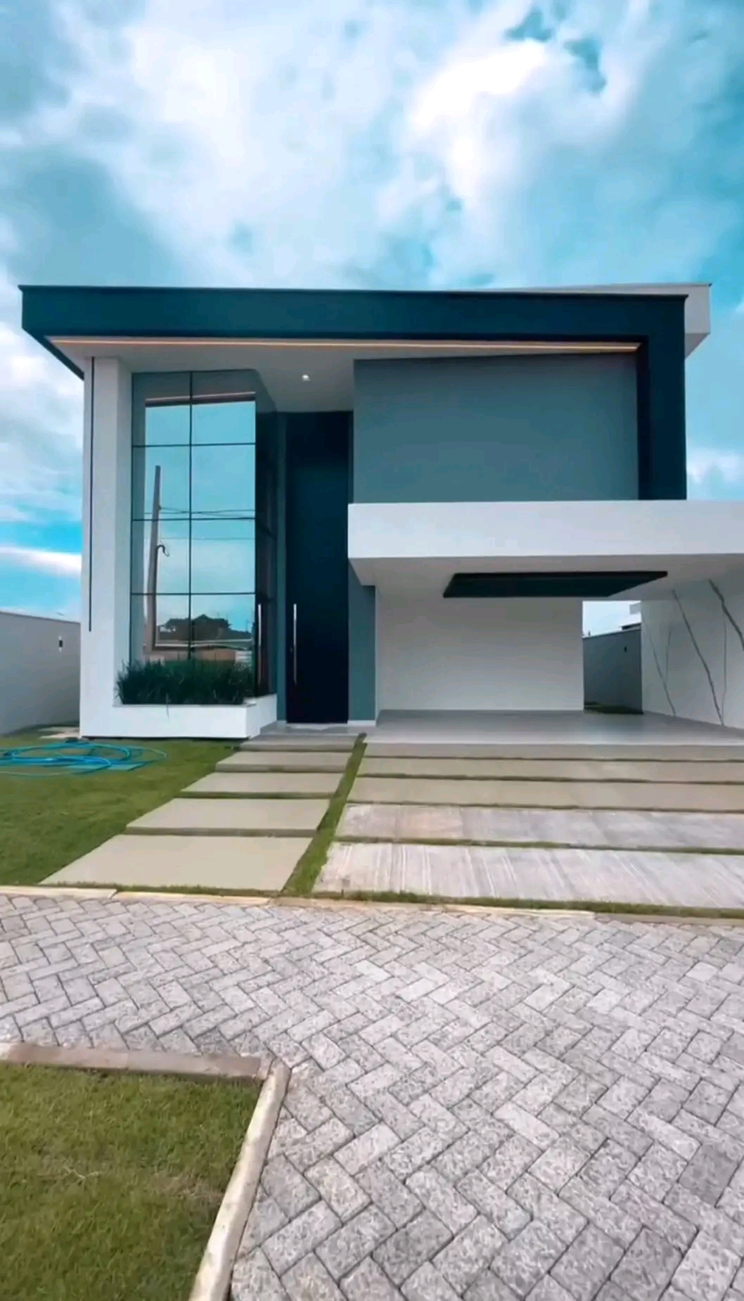 Imagem Casa de Condomínio com 4 Quartos à Venda, 250 m²em Cidade Alphaville  - Eusébio