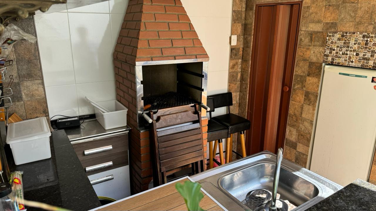 Imagem Casa de Condomínio com 5 Quartos à Venda, 240 m²em Jacarepaguá - Rio de Janeiro