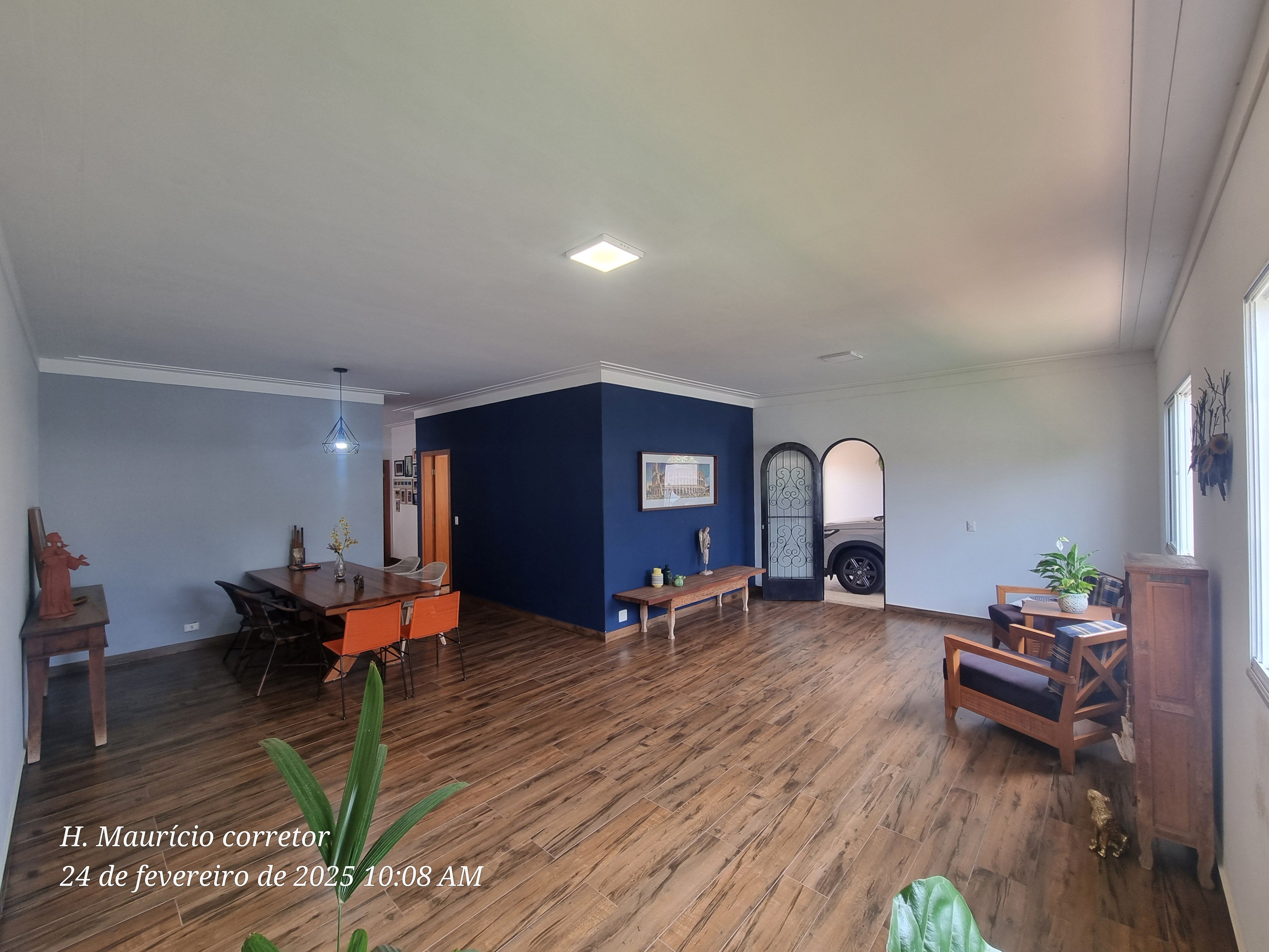 Casa com 3 Quartos à Venda, 232 m² em Setor Jaó - Goiânia