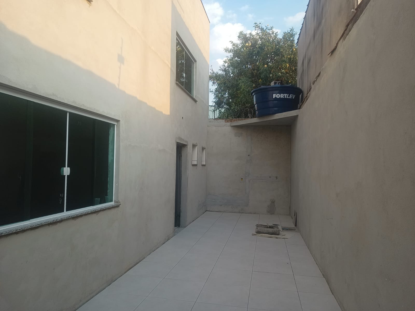 Imagem Galpão para Alugar, 280 m²em Vila Galvão - Guarulhos