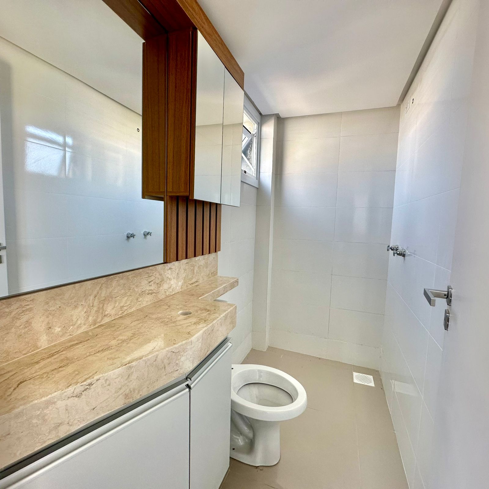 Imagem Apartamento com 2 Quartos à Venda, 57 m²em Centro - Tramandaí