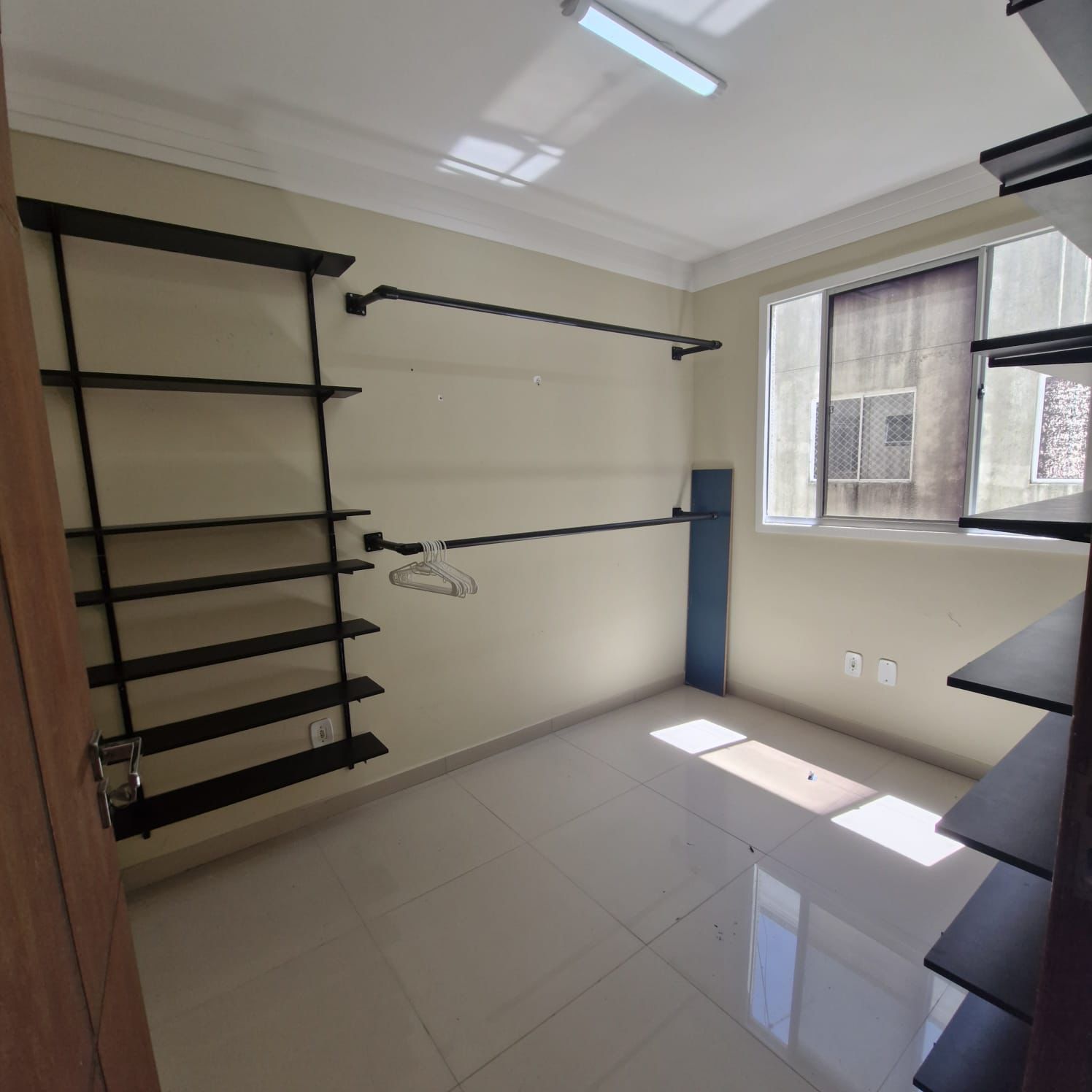 Imagem Apartamento com 2 Quartos à Venda, 45 m² em Catu de Abrantes (Abrantes) - Camaçari