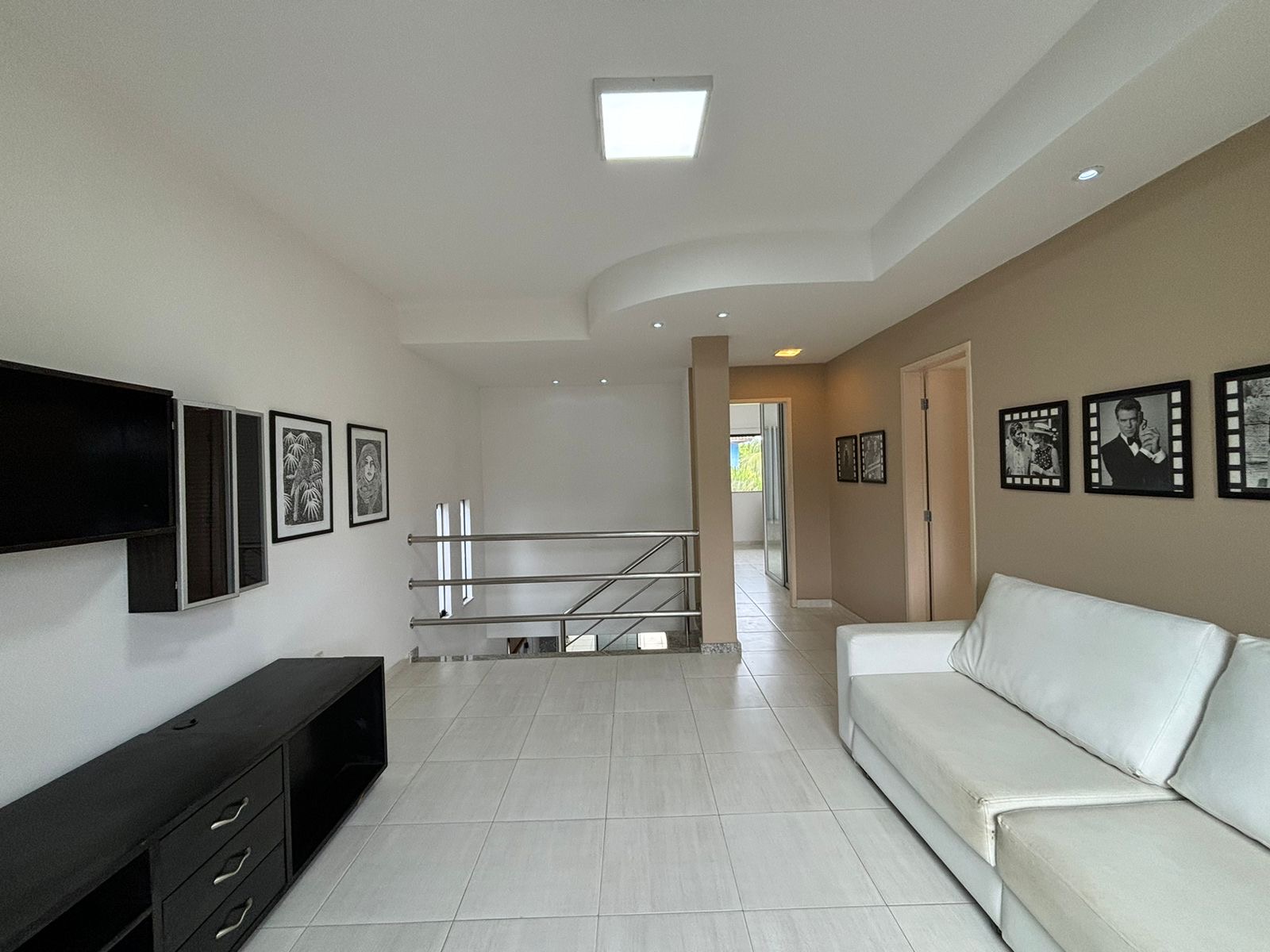 Imagem Casa com 3 Quartos para Alugar, 170 m²em Buraquinho - Lauro de Freitas Imagem Casa com 3 Quartos para Alugar, 170 m²em Buraquinho - Lauro de Freitas