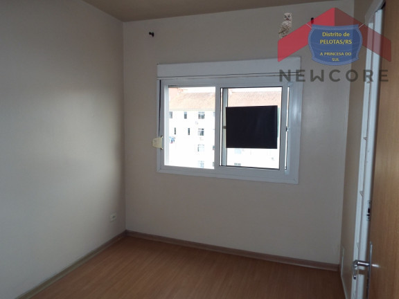 Imagem Apartamento com 2 Quartos à Venda,  em Três Vendas - Pelotas