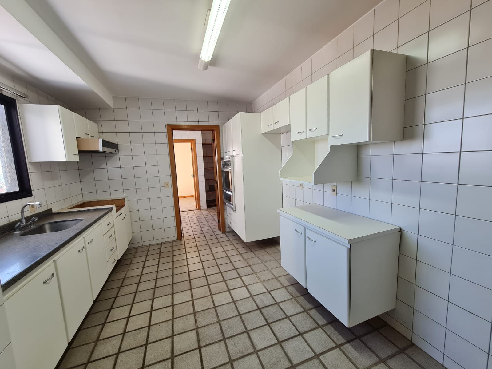 Imagem Apartamento com 3 Quartos à Venda, 153 m²em Centro - Marília