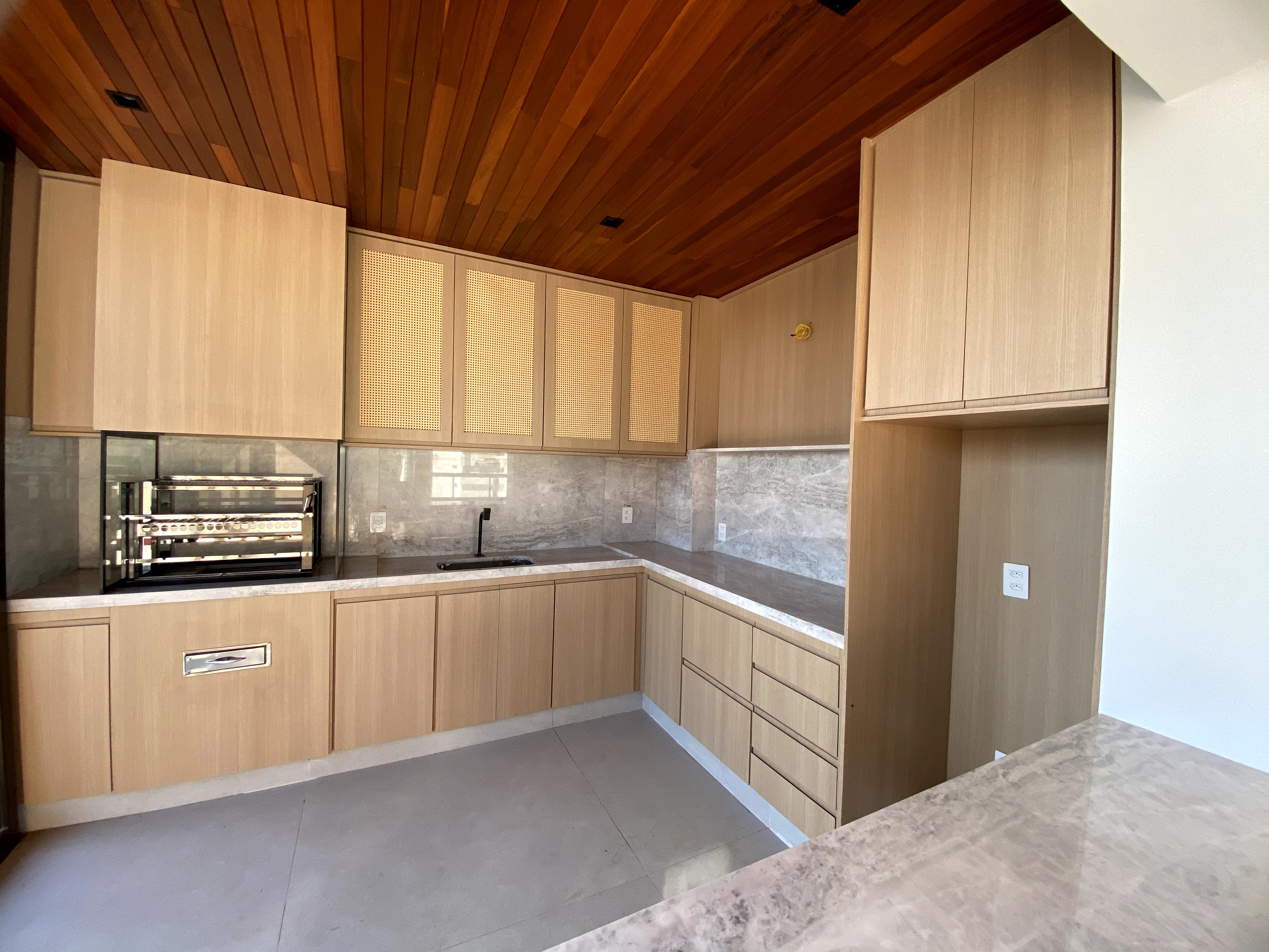 Imagem Apartamento com 4 Quartos à Venda, 216 m²em Martins - Uberlândia Imagem Apartamento com 4 Quartos à Venda, 216 m²em Martins - Uberlândia