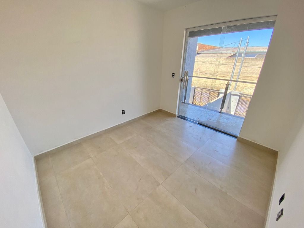 Imagem Casa com 2 Quartos à Venda, 68 m² em Lagoinha Leblon (Venda Nova) - Belo Horizonte Imagem Casa com 2 Quartos à Venda, 68 m² em Lagoinha Leblon (Venda Nova) - Belo Horizonte