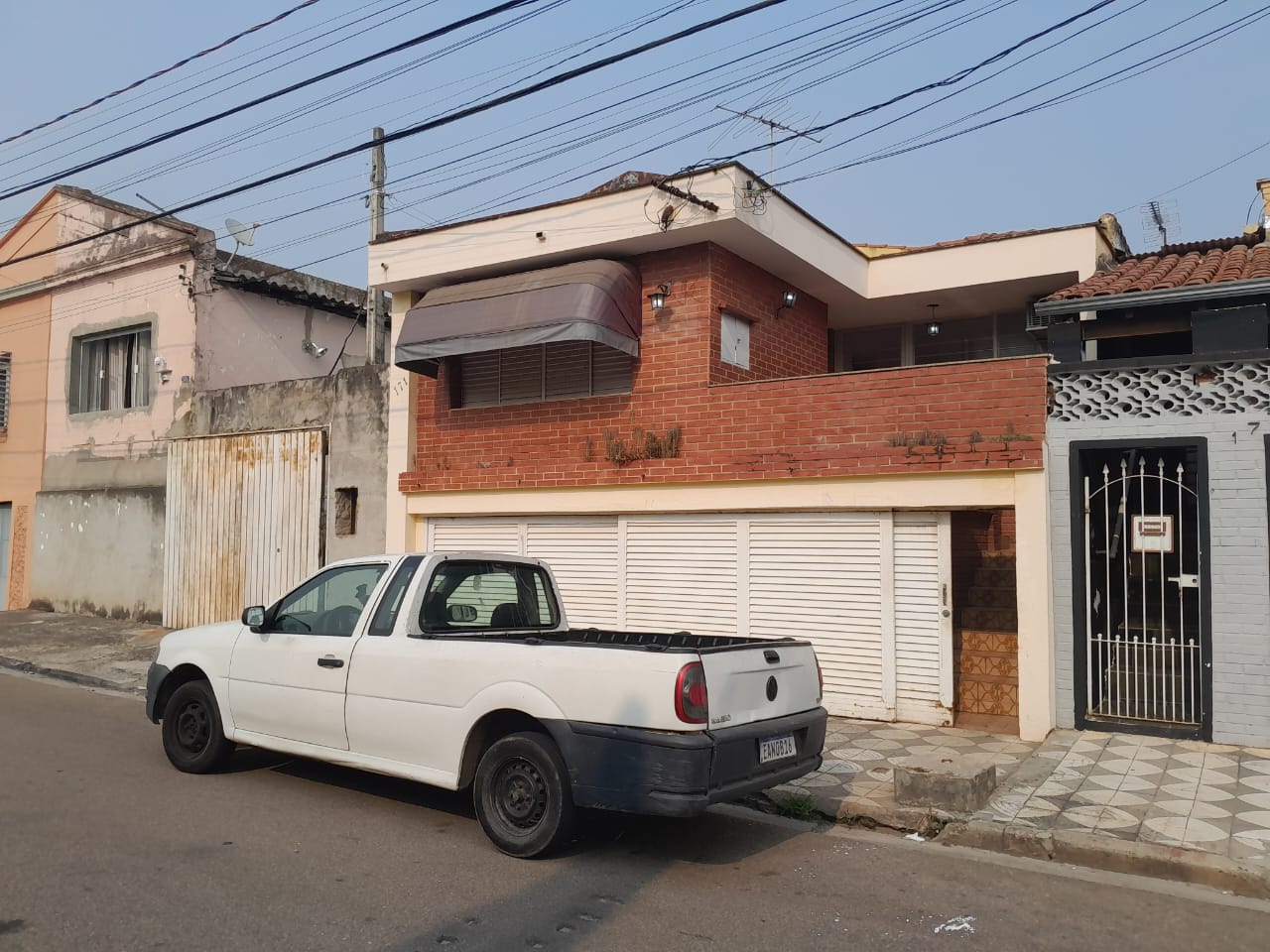 Casa com 6 Quartos para Alugar, 320 m²em Vila Augusta - Sorocaba