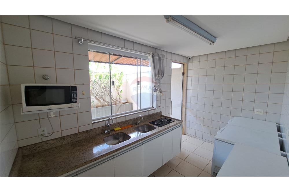 Imagem Apartamento com 2 Quartos à Venda, 51 m²em Samambaia Sul (Samambaia) - Brasília