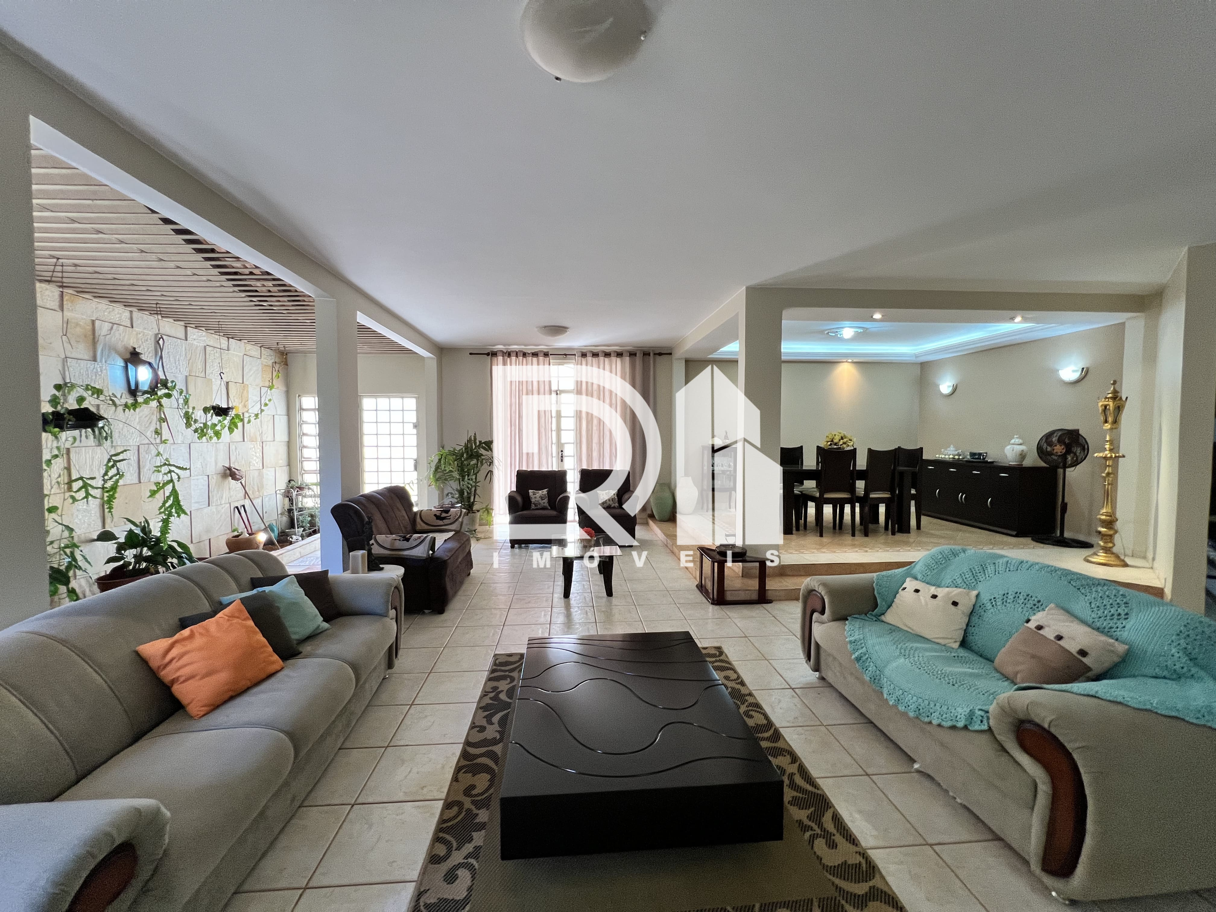Casa com 5 Quartos à Venda, 604 m² em Setor Habitacional Jardim Botânico - Brasília