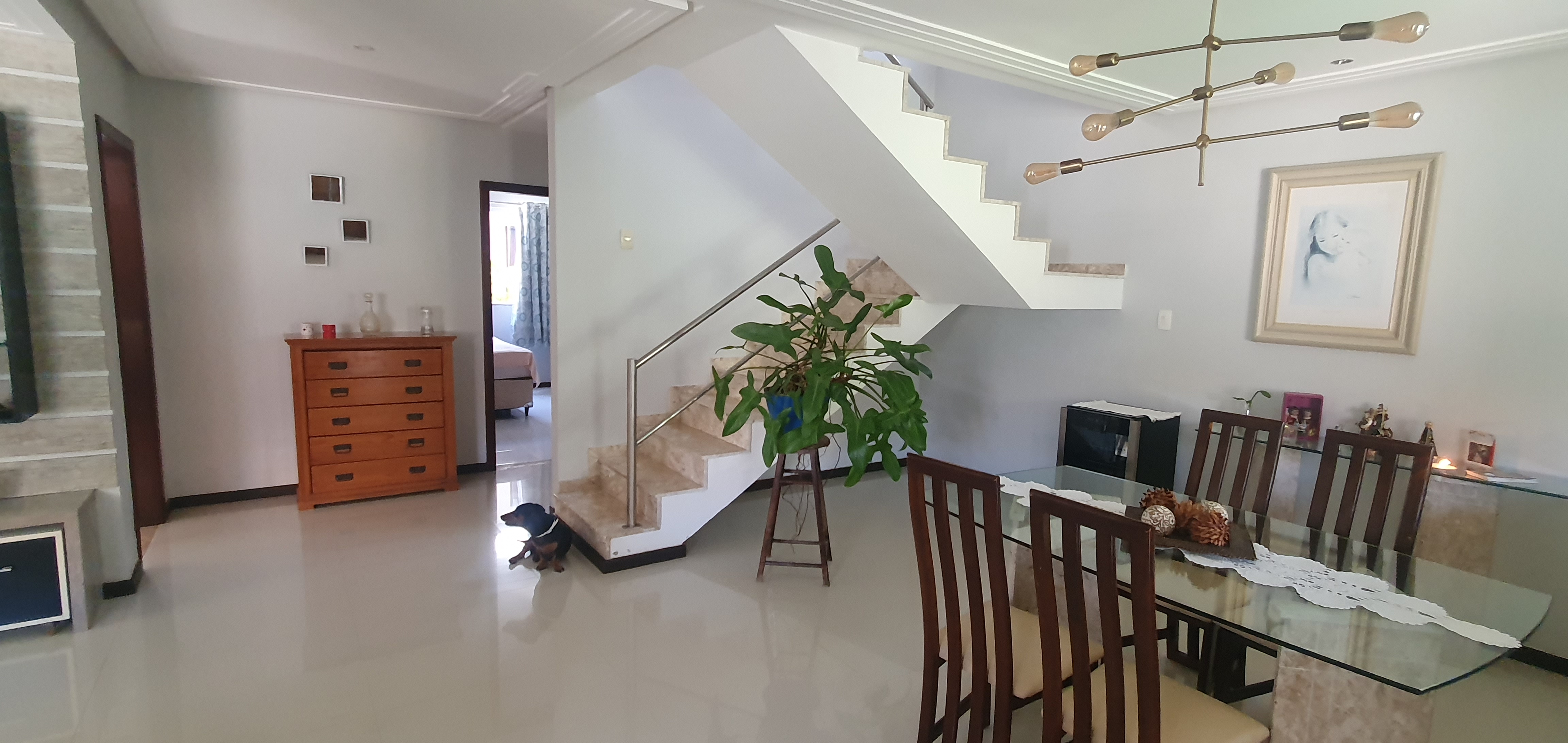 Imagem Casa de Condomínio com 5 Quartos à Venda, 300 m²em Buraquinho - Lauro de Freitas Imagem Casa de Condomínio com 5 Quartos à Venda, 300 m²em Buraquinho - Lauro de Freitas