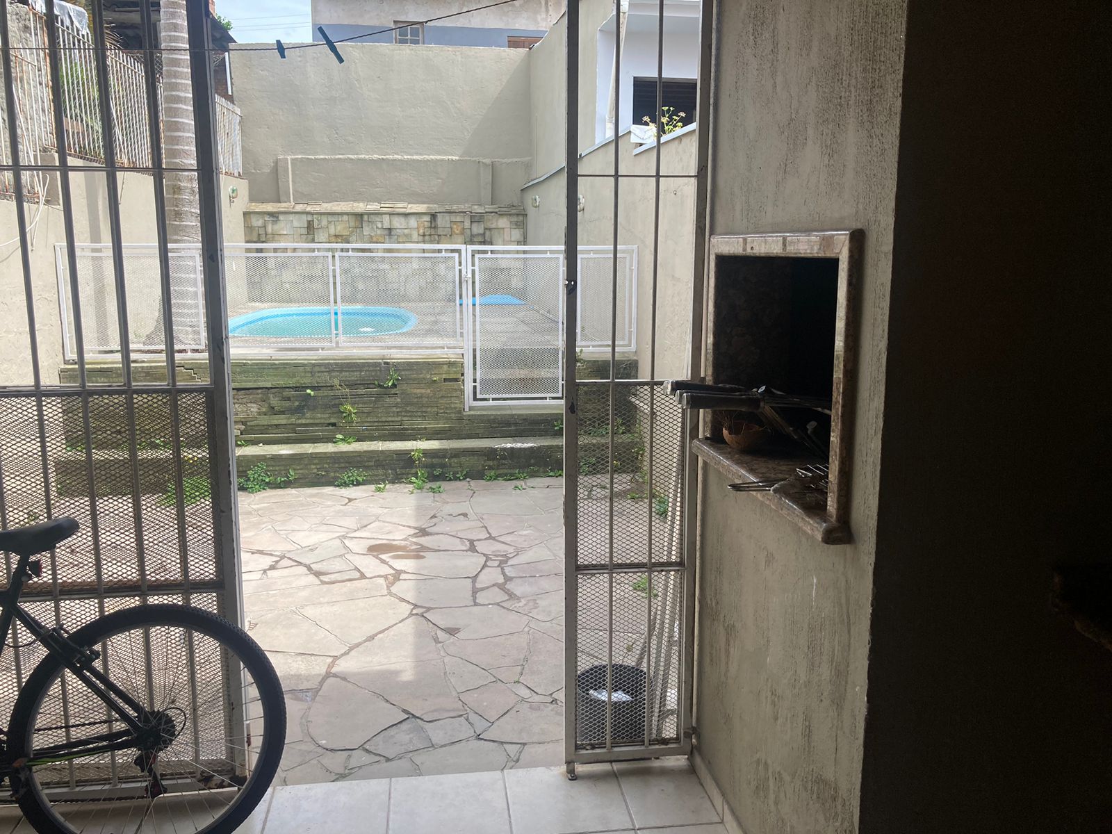 Imagem Casa com 2 Quartos à Venda, 147 m² em Hípica - Porto Alegre