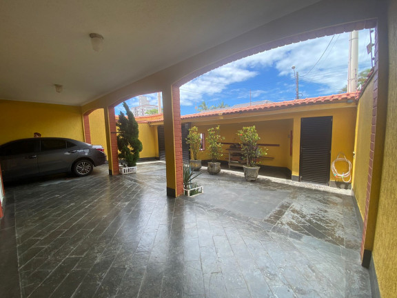 Imagem Casa com 3 Quartos à Venda, 300 m² em Solemar - Praia Grande Imagem Casa com 3 Quartos à Venda, 300 m² em Solemar - Praia Grande