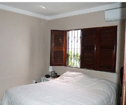 Imagem Casa com 3 Quartos à Venda, em Lagoa Redonda - Fortaleza Imagem Casa com 3 Quartos à Venda, em Lagoa Redonda - Fortaleza