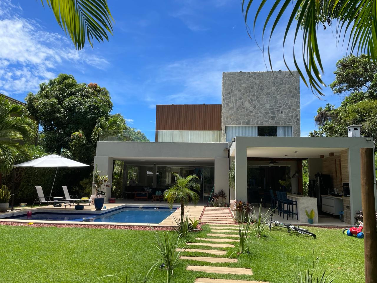 Imagem Casa de Condomínio com 5 Quartos à Venda, 435 m² em Itacimirim (Monte Gordo) - Camaçari Imagem Casa de Condomínio com 5 Quartos à Venda, 435 m² em Itacimirim (Monte Gordo) - Camaçari