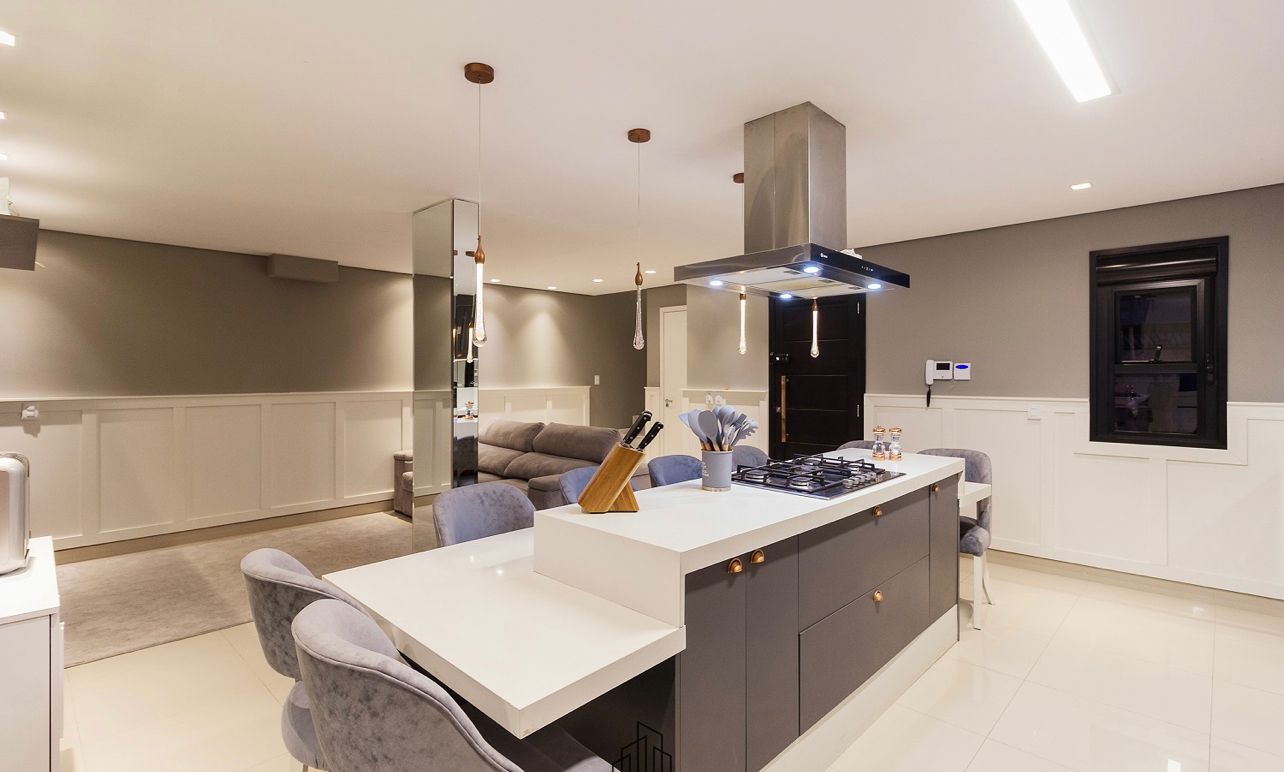 Imagem Casa com 2 Quartos à Venda, 172 m² em Portão - Curitiba Imagem Casa com 2 Quartos à Venda, 172 m² em Portão - Curitiba