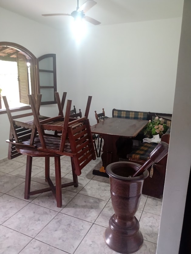 Imagem Casa com 4 Quartos para Temporada, 300 m² em Peró - Cabo Frio