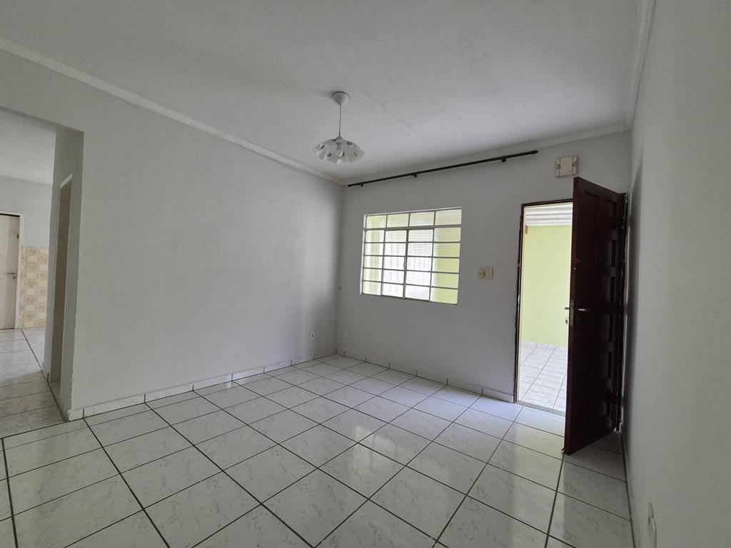 Imagem Casa com 1 Quarto à Venda, 180 m²em Vila M Genoveva - Jundiaí
