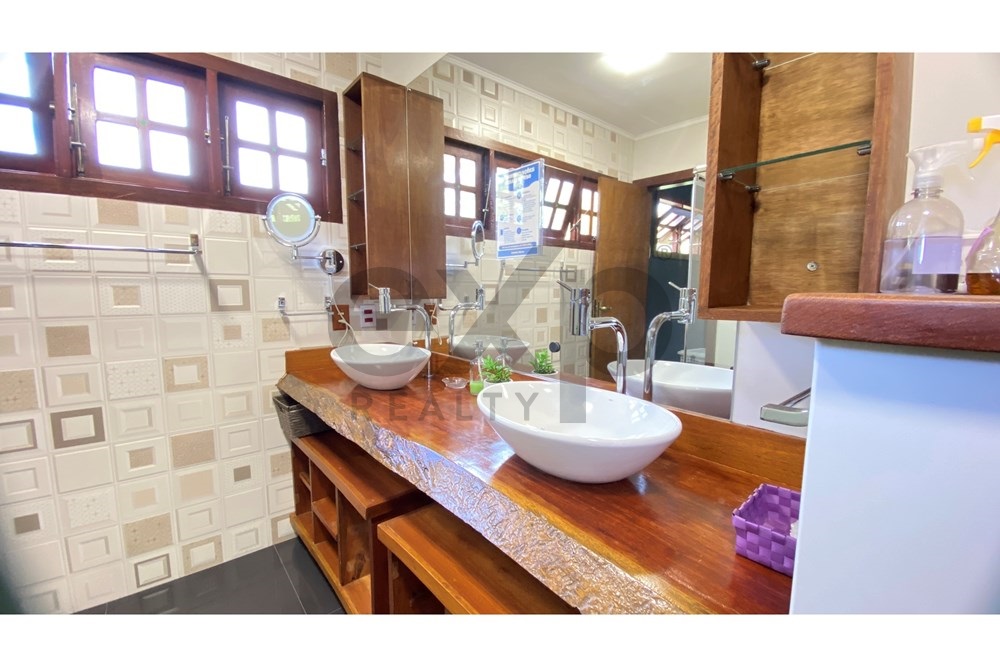 Imagem Casa de Condomínio com 5 Quartos à Venda, 317 m² em Itaipava - Petrópolis