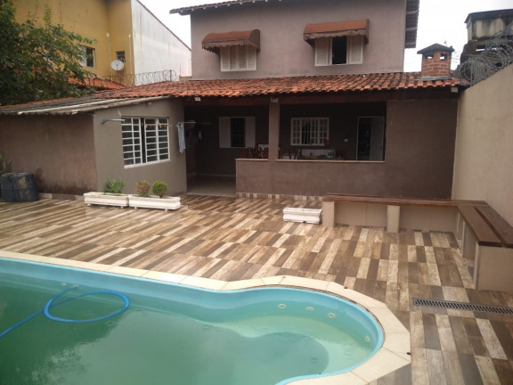 Imagem Casa com 3 Quartos à Venda, 275 m² em Vila Jundiaí - Mogi das Cruzes Imagem Casa com 3 Quartos à Venda, 275 m² em Vila Jundiaí - Mogi das Cruzes