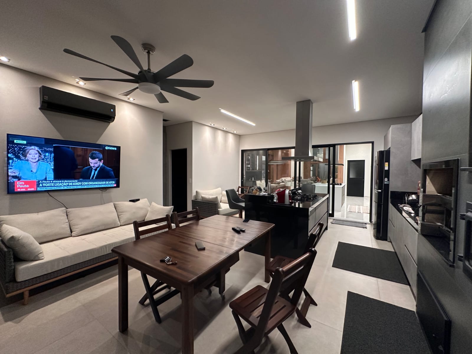 Imagem Casa de Condomínio com 4 Quartos à Venda, 350 m²em Condomínio Reserva da Serra - Jundiaí