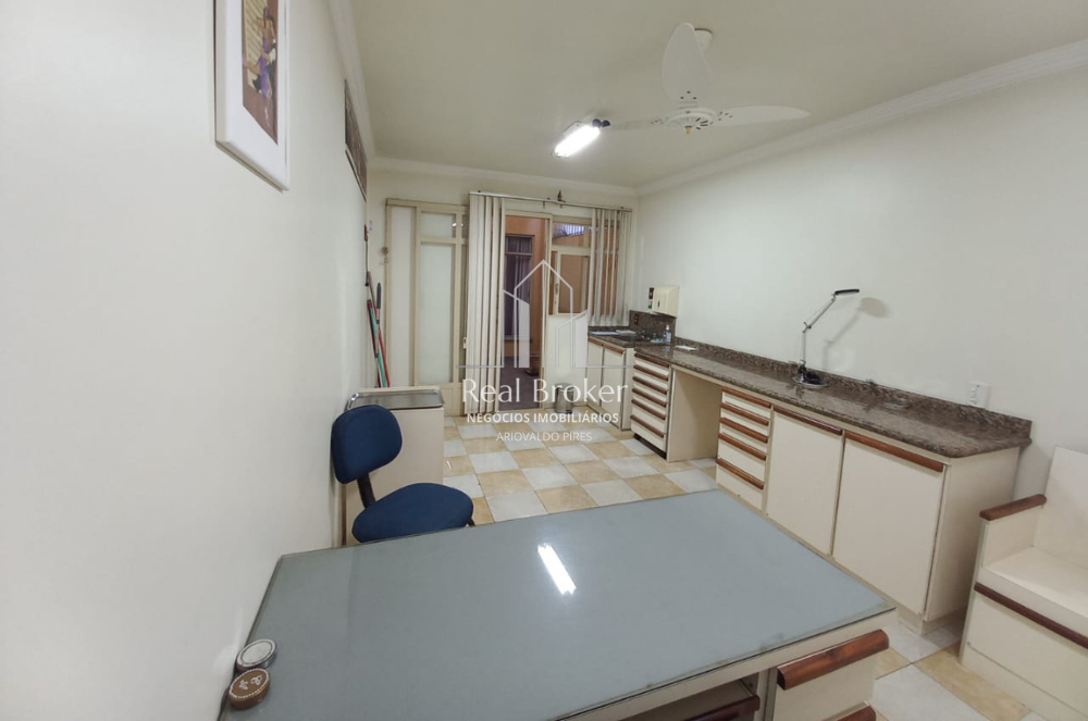 Imagem Casa com 3 Quartos à Venda, 280 m²em Orfãs - Ponta Grossa Imagem Casa com 3 Quartos à Venda, 280 m²em Orfãs - Ponta Grossa