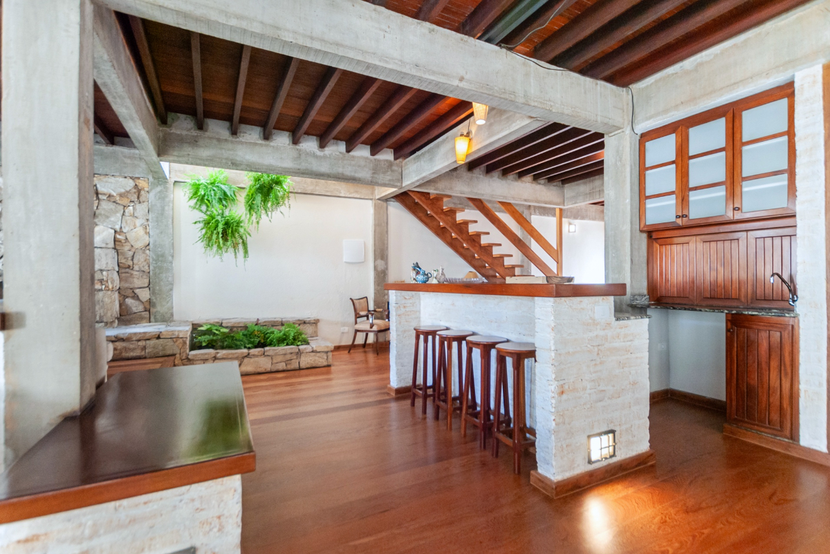 Imagem Casa com 3 Quartos à Venda, 230 m² em Jardim Paulistano - São Paulo