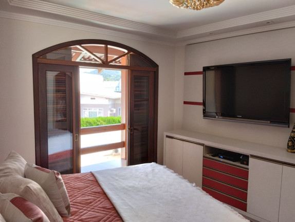 Imagem Casa com 4 Quartos à Venda, 400 m² em Garcia - Blumenau Imagem Casa com 4 Quartos à Venda, 400 m² em Garcia - Blumenau