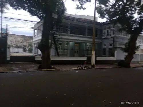 Imagem Casa com 5 Quartos para Alugar, 600 m²em Batista Campos - Belém Imagem Casa com 5 Quartos para Alugar, 600 m²em Batista Campos - Belém