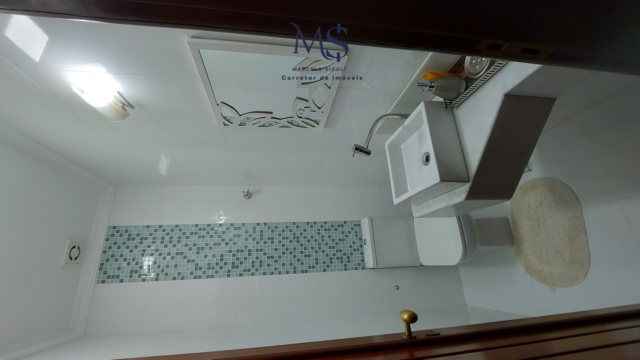 Imagem Casa com 5 Quartos à Venda, 400 m²em Guará II - Brasília Imagem Casa com 5 Quartos à Venda, 400 m²em Guará II - Brasília