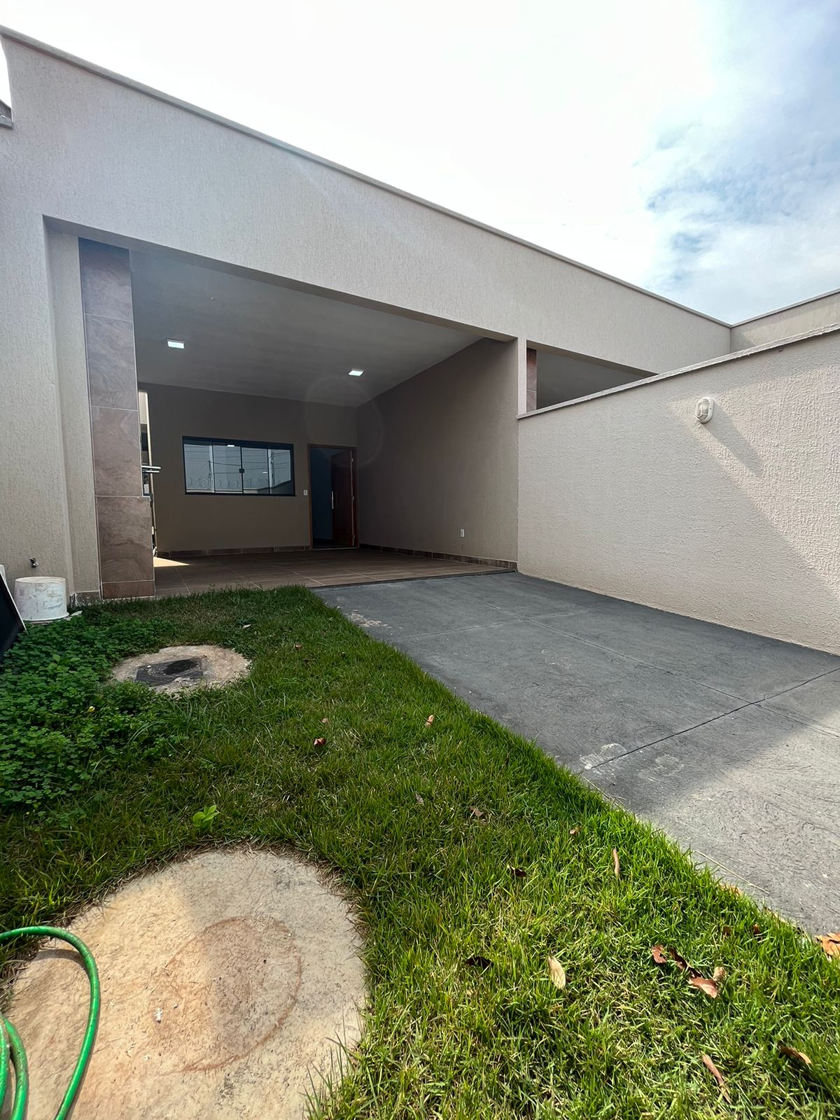 Imagem Casa com 3 Quartos à Venda, 108 m²em Parque João Braz - Cidade Industrial - Goiânia Imagem Casa com 3 Quartos à Venda, 108 m²em Parque João Braz - Cidade Industrial - Goiânia