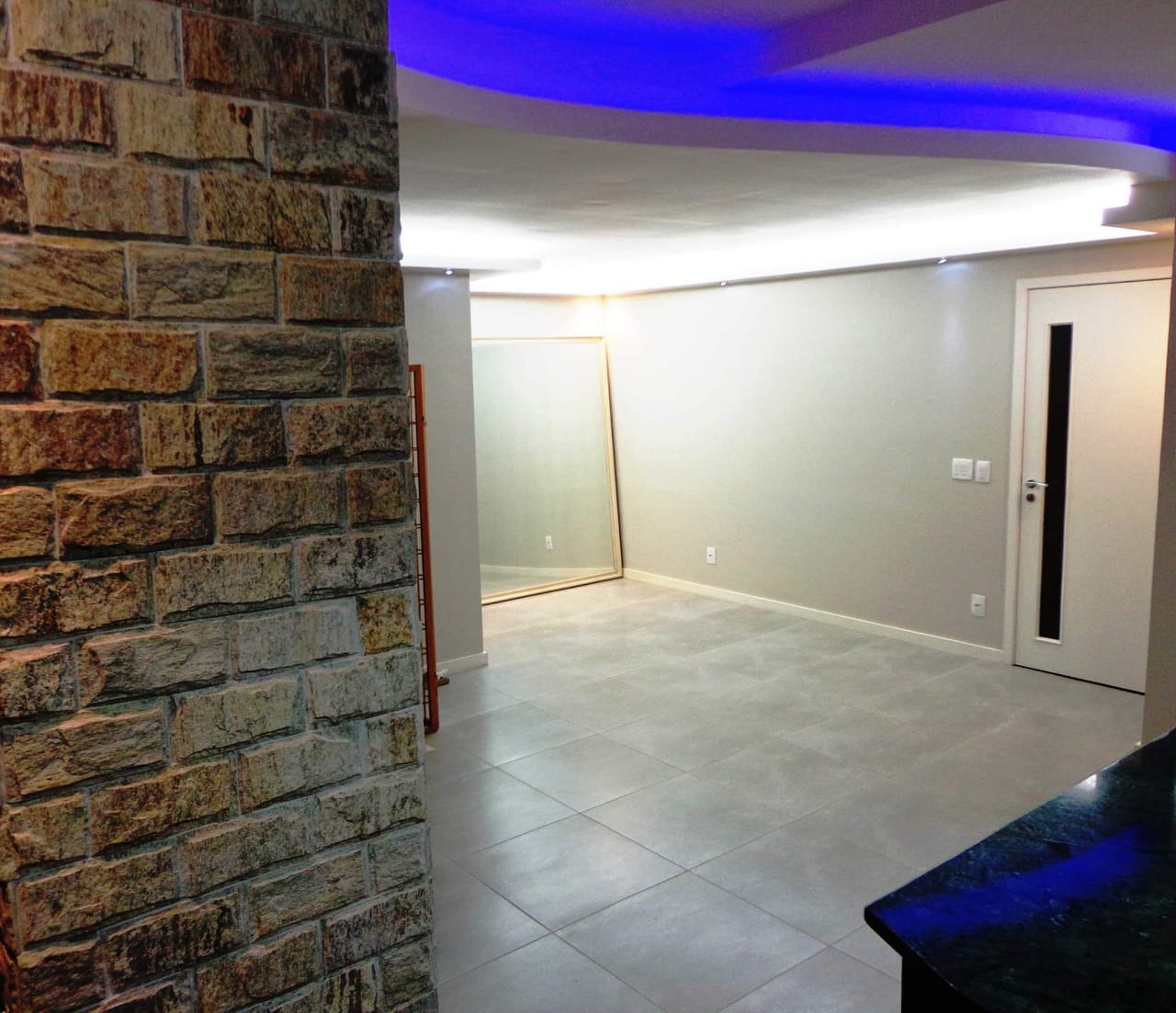 Imagem Apartamento com 2 Quartos à Venda, 90 m²em Charitas - Niterói Imagem Apartamento com 2 Quartos à Venda, 90 m²em Charitas - Niterói