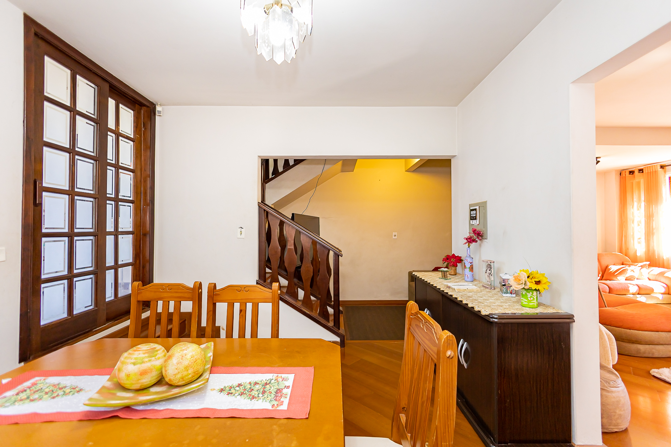 Imagem Casa com 3 Quartos à Venda, 209 m²em Campina do Siqueira - Curitiba Imagem Casa com 3 Quartos à Venda, 209 m²em Campina do Siqueira - Curitiba