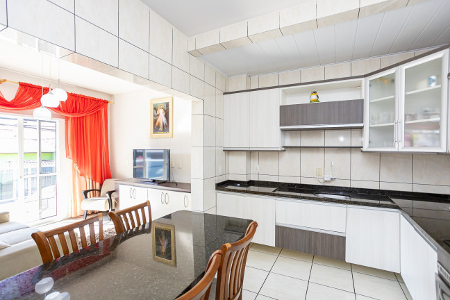 Imagem Casa com 3 Quartos à Venda, em Sítio Cercado - Curitiba Imagem Casa com 3 Quartos à Venda, em Sítio Cercado - Curitiba
