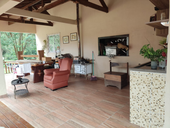 Imagem Chácara com 3 Quartos à Venda, 6.443 m² em AGUDOS - Agudos do Sul Imagem Chácara com 3 Quartos à Venda, 6.443 m² em AGUDOS - Agudos do Sul
