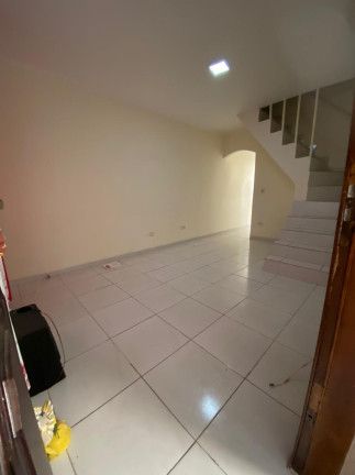 Imagem Sobrado com 3 Quartos para Alugar, 160 m² em Jardim das Camélias - São Paulo