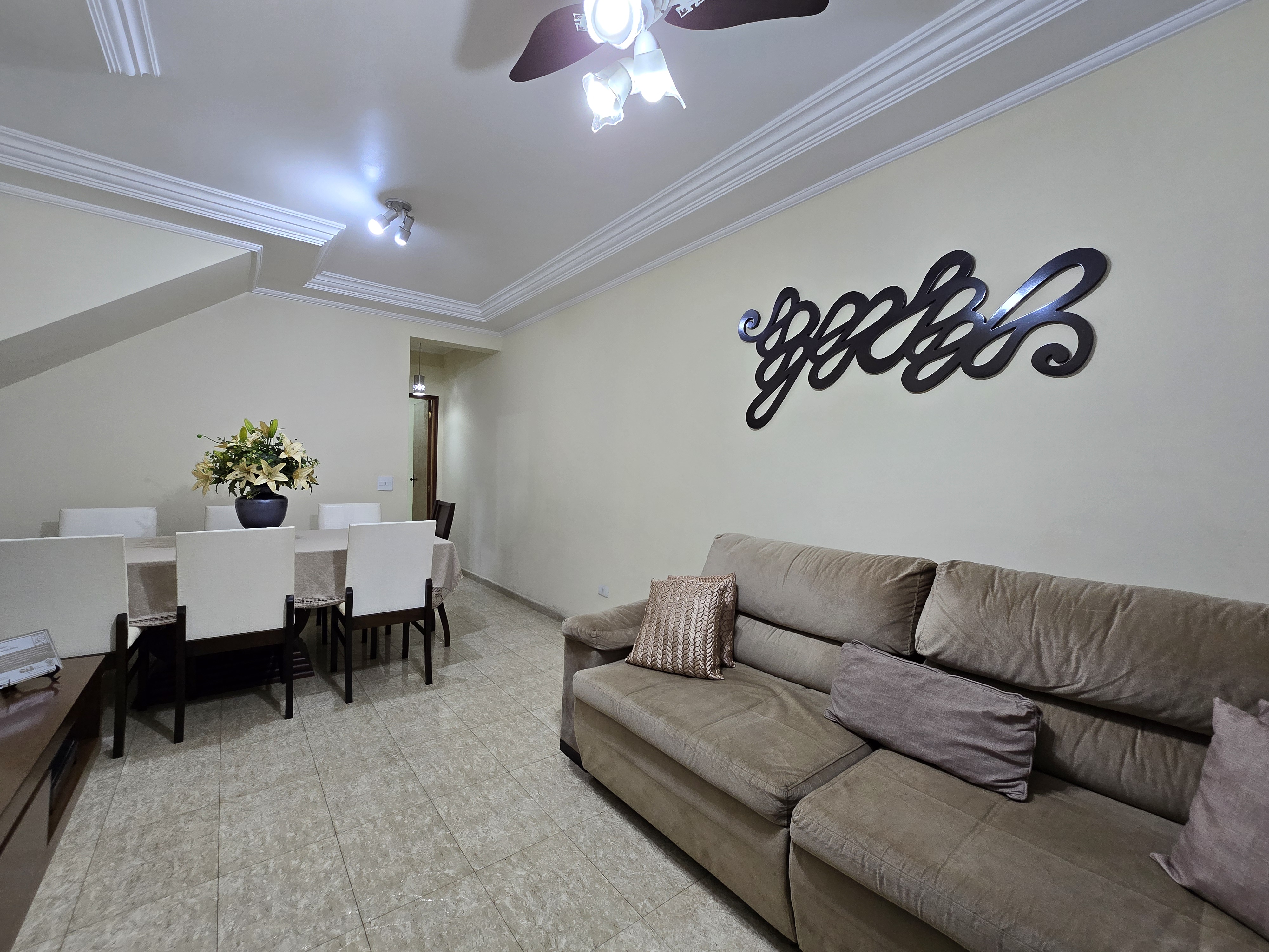 Imagem Casa com 3 Quartos à Venda, 110 m²em Boqueirão - Santos