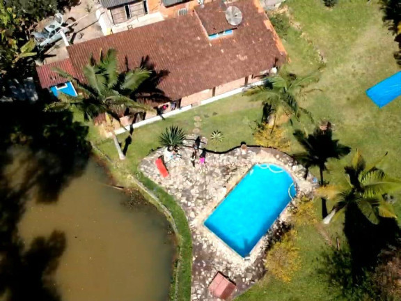 Imagem Chácara com 2 Quartos à Venda, 2.500 m² em EVA - Juquitiba