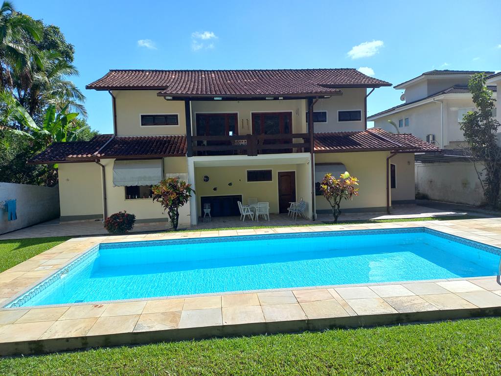 Casa com 4 Quartos à Venda, 400 m²em Itaipu - Niterói