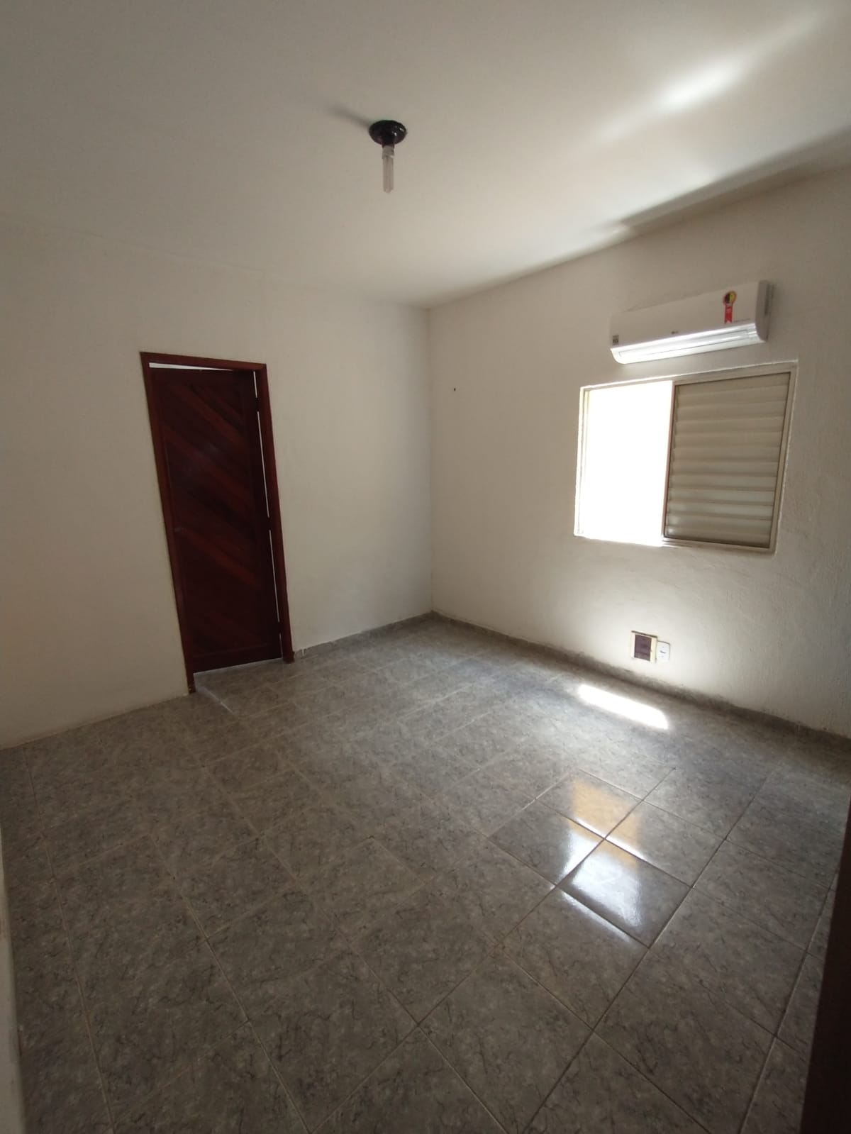Imagem Casa com 4 Quartos à Venda, 122 m²em Prefeito José Walter - Fortaleza Imagem Casa com 4 Quartos à Venda, 122 m²em Prefeito José Walter - Fortaleza
