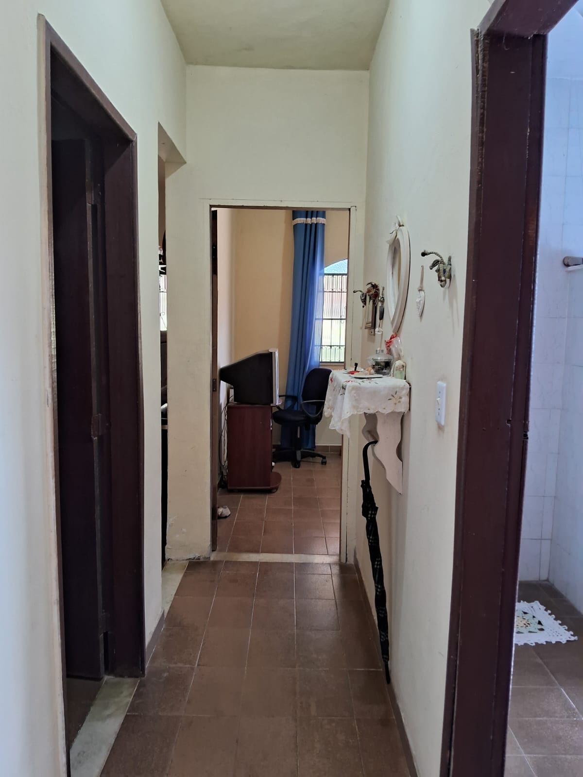 Imagem Casa com 2 Quartos à Venda, 200 m²em Sepetiba - Rio de Janeiro